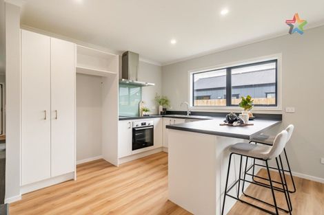 Photo of property in 8 Rotoiti Place, Paraparaumu, 5032