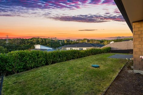 Photo of property in 9 Jeroboam Loop, Kumeu, 0810