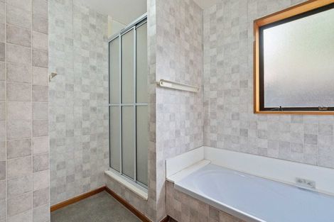 Photo of property in 11 Briarmont Street, Avondale, Christchurch, 8061