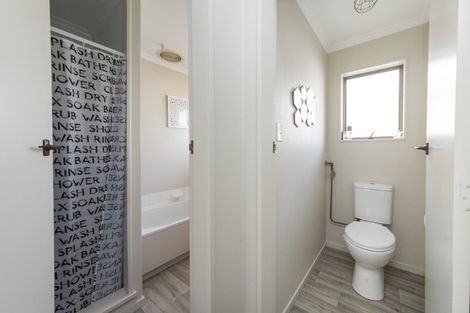 Photo of property in 7 Purdie Place, Milson, Palmerston North, 4414