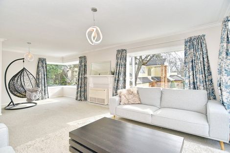 Photo of property in 2/2 Valley Road, Cashmere, Christchurch, 8022