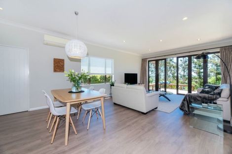 Photo of property in 298 Point Drive, Dannemora, Auckland, 2016