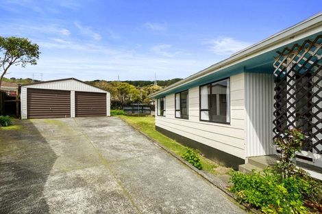 Photo of property in 19 Tobago Crescent, Grenada North, Wellington, 5028