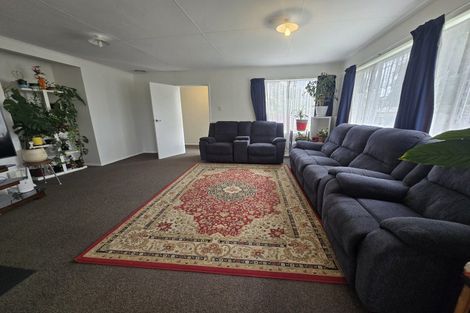 Photo of property in 19 Stillwater Place, Westbrook, Palmerston North, 4412