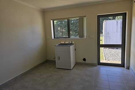 Photo of property in 50 Bing Lucas Drive, Tawa, Wellington, 5028