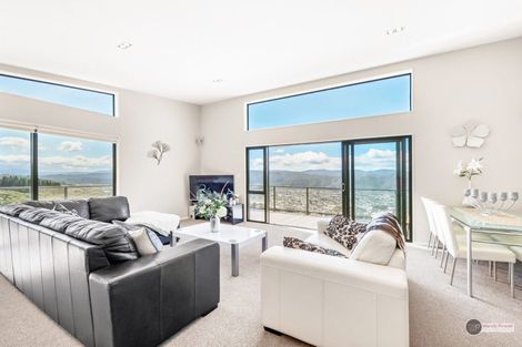 Photo of property in 30 Arahiwi Grove, Tirohanga, Lower Hutt, 5010