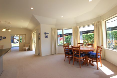 Photo of property in 34 Magnolia Drive, Springlands, Blenheim, 7201
