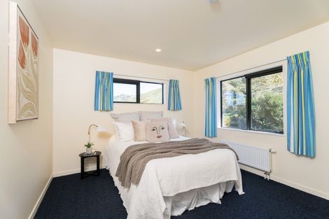 Photo of property in 17 Cheetwood Street, Churton Park, Wellington, 6037