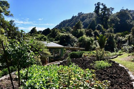 Photo of property in 4456g Karamea Highway, Karamea, 7893