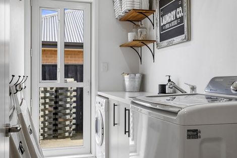 Photo of property in 10 Kuta Street, Pegasus, 7612