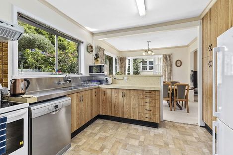 Photo of property in 353 Main Road, Tawa, Wellington, 5028