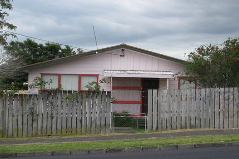 Photo of property in 46 Rimu Street, New Lynn, Auckland, 0600