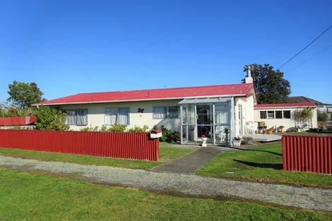 Photo of property in 66 Seabury Avenue, Foxton Beach, Foxton, 4815