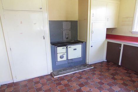 Photo of property in 39 Cambridge Street, Tapanui, 9522