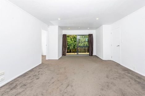 Photo of property in 20a Belleaire Court, West Harbour, Auckland, 0618