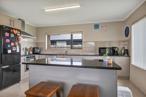 Photo of property in 2 Reremoana Close, Hawera, 4610