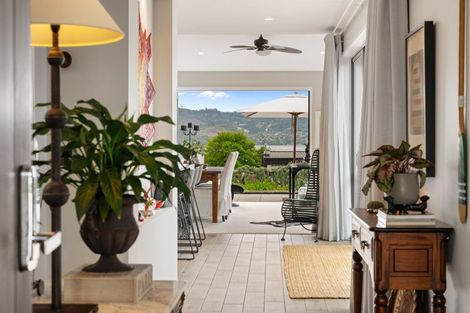 Photo of property in 29 Pukenamu Road, Rainbow Point, Taupo, 3330