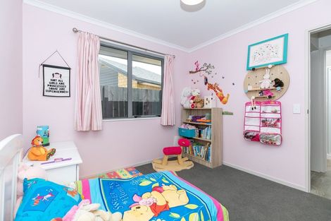 Photo of property in 22 Max Landing, Grandview Heights, Hamilton, 3200