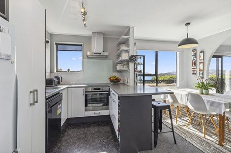 Photo of property in 5 Tikati View, Titahi Bay, Porirua, 5022