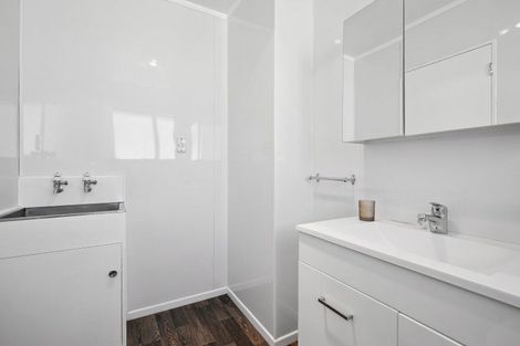 Photo of property in 183c Newlands Road, Newlands, Wellington, 6037