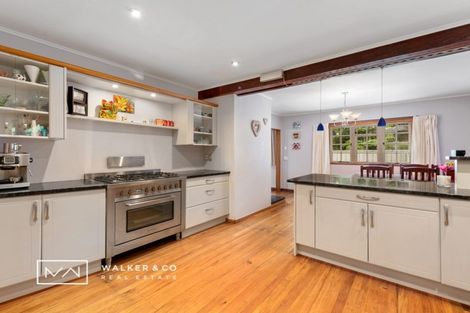 Photo of property in 4 Elmslie Road, Pinehaven, Upper Hutt, 5019