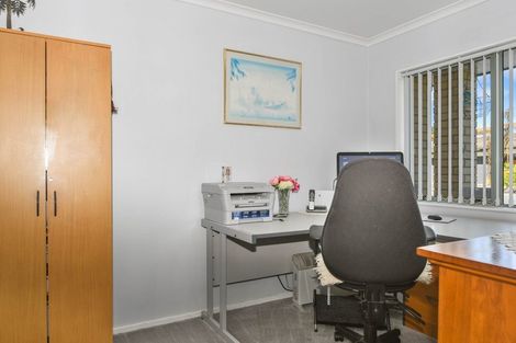 Photo of property in 25 Hoyte Place, Pukehangi, Rotorua, 3015