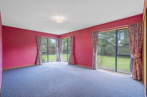Photo of property in 11 Briarmont Street, Avondale, Christchurch, 8061