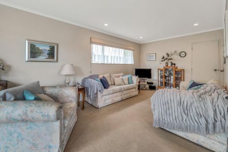 Photo of property in 9b Abercrombie Street, Howick, Auckland, 2014