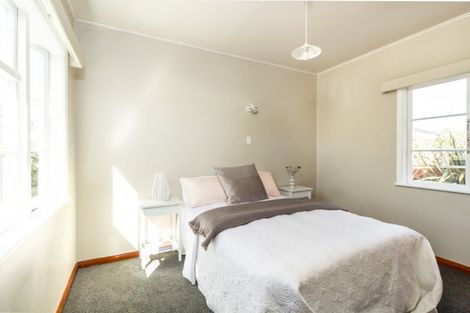 Photo of property in 82 Latham Street, Marewa, Napier, 4110