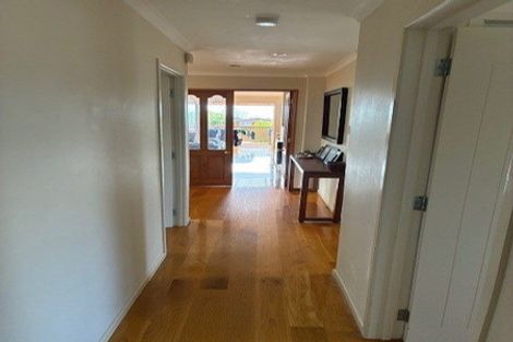 Photo of property in 210 Clovelly Road, Bucklands Beach, Auckland, 2012