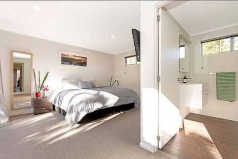 Photo of property in 53 Seddon Crescent, Whataupoko, Gisborne, 4010
