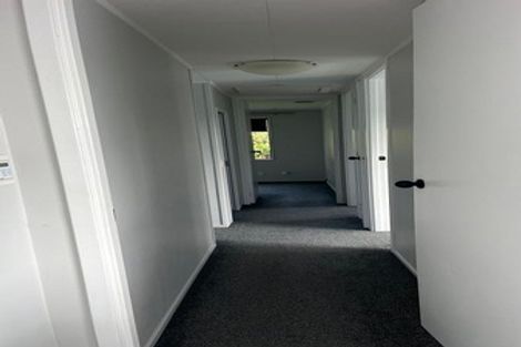 Photo of property in 41 Lavelle Road, Henderson, Auckland, 0612