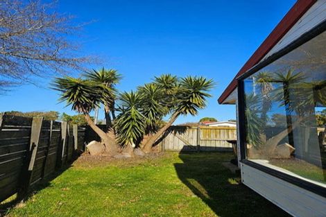 Photo of property in 13a Doncaster Drive, Papamoa Beach, Papamoa, 3118