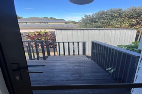 Photo of property in 41 Lavelle Road, Henderson, Auckland, 0612