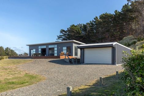 Photo of property in 9 Puk Lane, Flat Point, Masterton, 5883