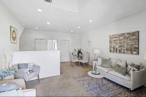 Photo of property in 60 Hackett Street, Saint Marys Bay, Auckland, 1011