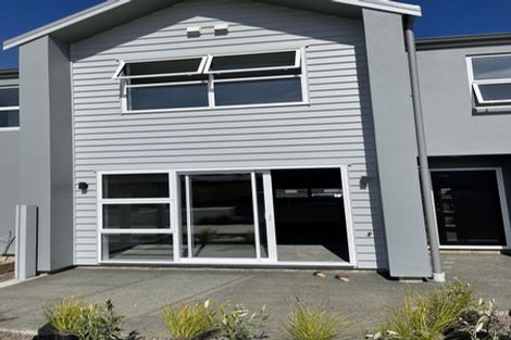 Photo of property in 20 Bluff Road, Kenepuru, Porirua, 5022