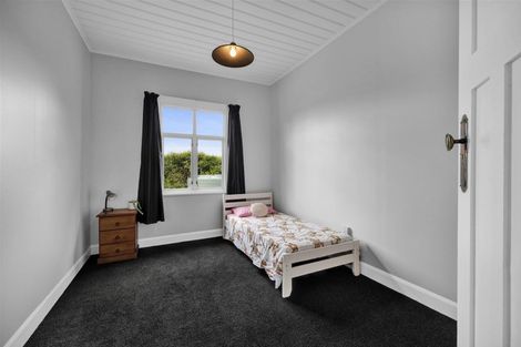 Photo of property in 206 Henwood Road, Paraite, New Plymouth, 4372