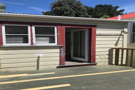 Photo of property in 26 Duppa Street, Berhampore, Wellington, 6023