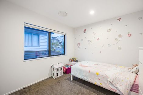 Photo of property in 37 Cavalli Road, Long Bay, Auckland, 0630