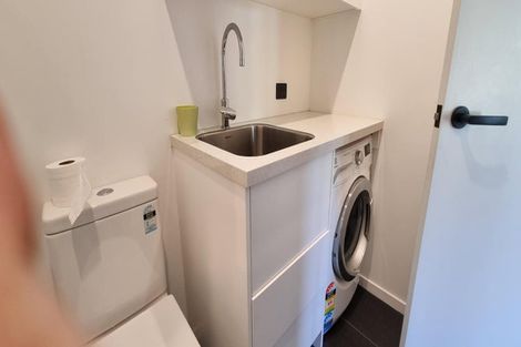 Photo of property in 43 Threepwood Road, Lake Hayes, Queenstown, 9371