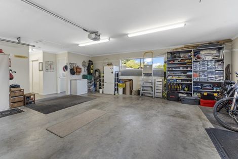 Photo of property in 11 Byron Brown Place, Otaki Beach, Otaki, 5512