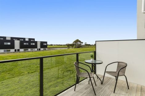 Photo of property in 8/18 Ashley Place, Papamoa Beach, Papamoa, 3118