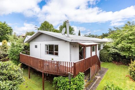 Photo of property in 2/18 Holland Grove, Richmond Heights, Taupo, 3330