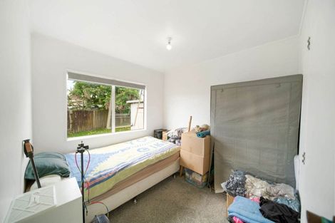 Photo of property in 1/142 Shifnal Drive, Randwick Park, Auckland, 2105