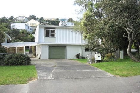 Photo of property in 1 Bourbon Terrace, Karori, Wellington, 6012