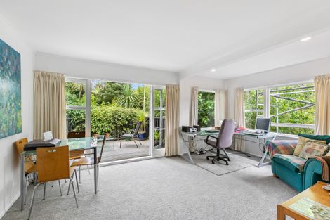 Photo of property in 75 Saddleback Rise, Murrays Bay, Auckland, 0630