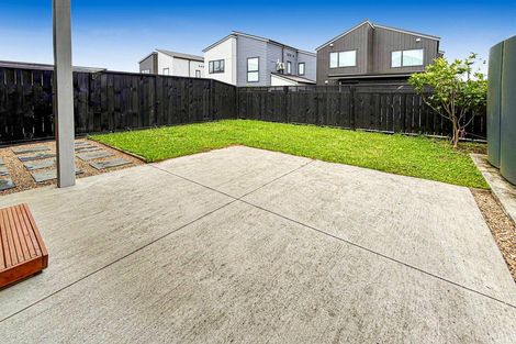 Photo of property in 10 Oranga Drive, Westgate, Auckland, 0614