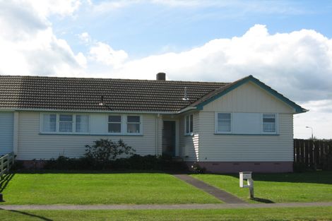 Photo of property in 83 Titoki Street, Castlecliff, Whanganui, 4501
