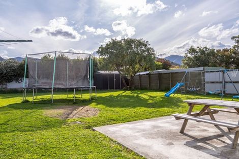 Photo of property in 11 Farrier Grove, Featherston, 5710